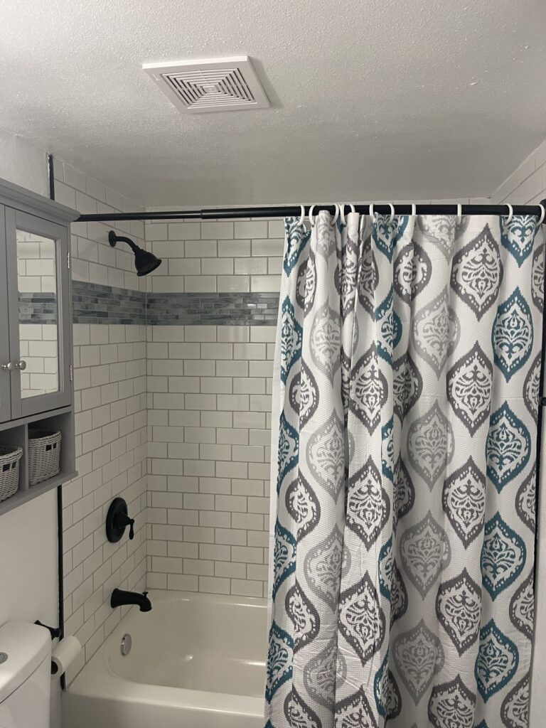 Lincoln City Apartment - House in The Trees