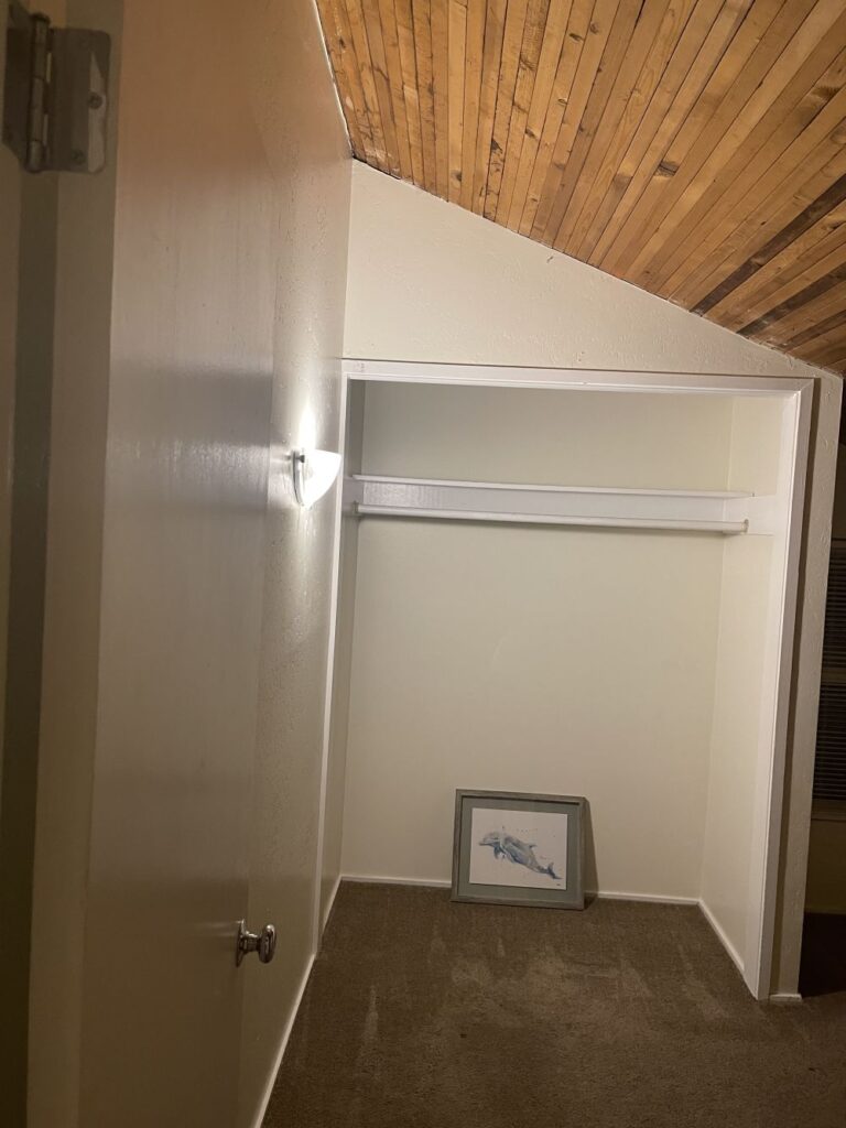 Lincoln City Apartment - House in The Trees