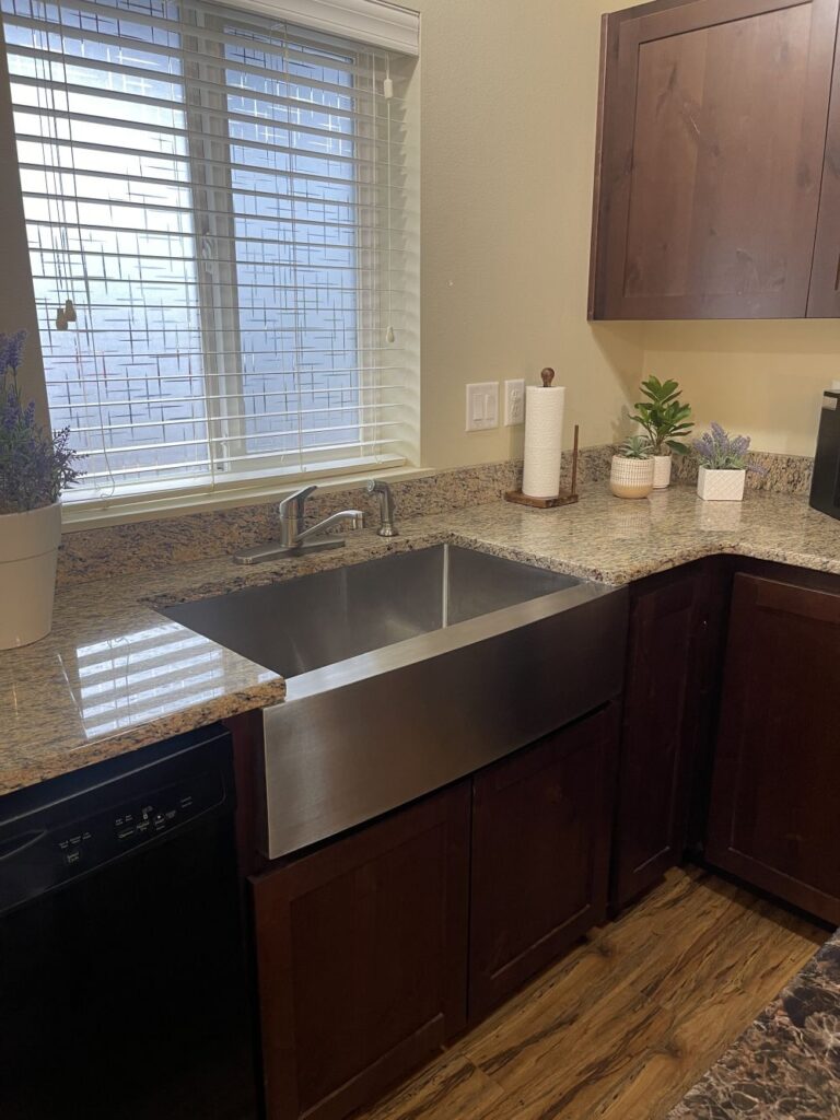 Windward Place Apartment - Lincoln City OR