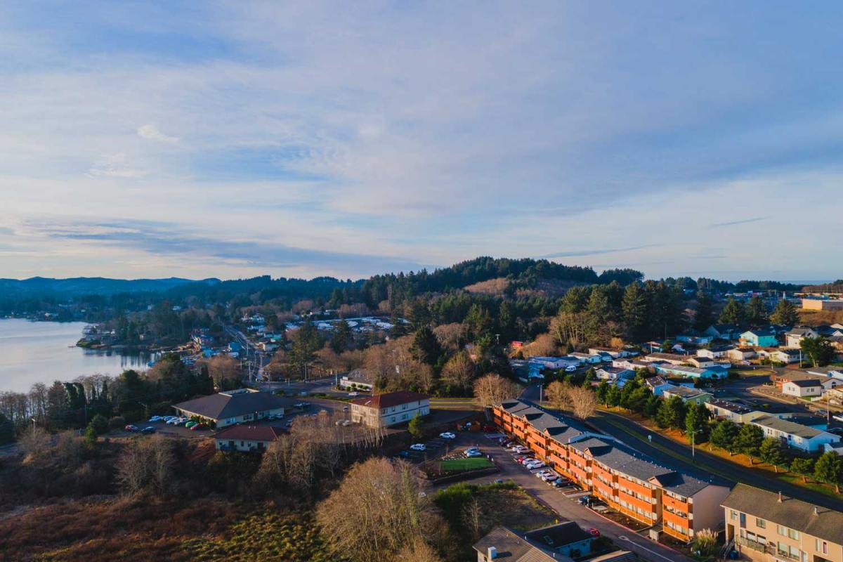 Windward Place Apartments In Lincoln City Oregon